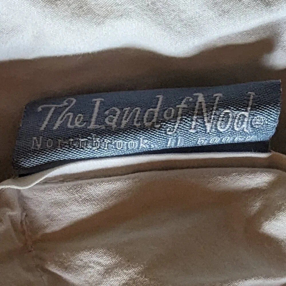 Land of Nod Duvet Insert - Picture 2 of 16